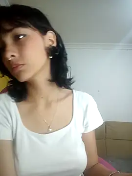 xoxo milk online show from 30, 9, 2025