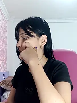 xoxo milk online show from 19, 2, 2026