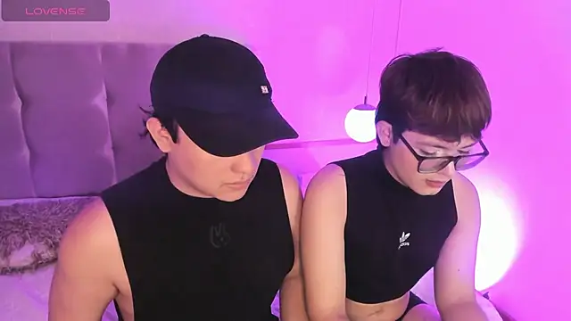 Boy2Boy Aheat online show from 15, 10, 2025