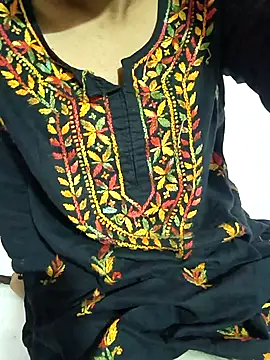 anayahotty online show from 7, 10, 2025