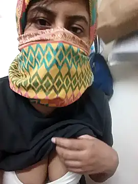 Snapshot of Shazfairy chatting on 15, 12, 2025 Shazfairy online show from 15, 12, 2025