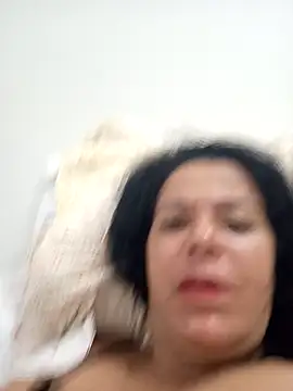 Snapshot of lucineia7 chatting on 7, 5, 2026 lucineia7 online show from 7, 5, 2026