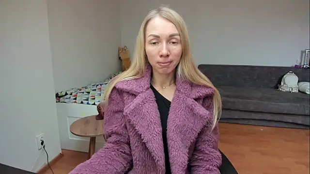 AlisiaCat online show from 28, 4, 2026