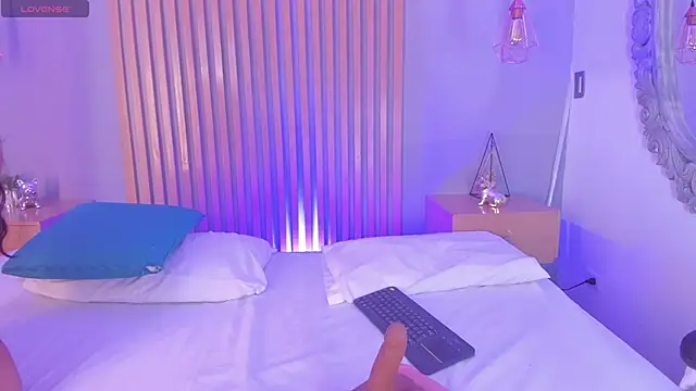 miia blaze online show from 1, 4, 2026