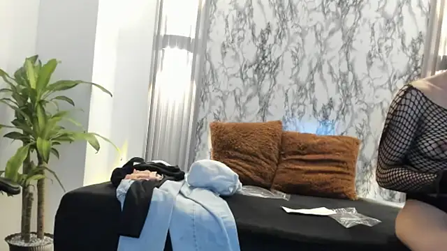 Dulcinea 2 online show from 21, 10, 2025