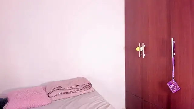 Snapshot of ScarlettRosetti chatting on 16, 11, 2025 ScarlettRosetti online show from 16, 11, 2025