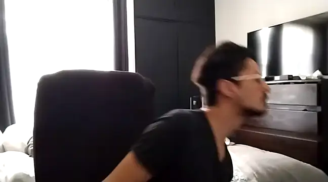 JustBrunox online show from 17, 3, 2025