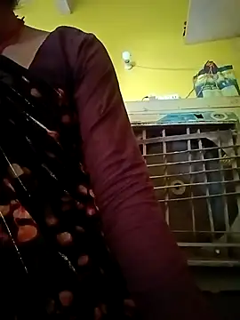 Snapshot of barsha27a chatting on 22, 9, 2025 barsha27a online show from 22, 9, 2025