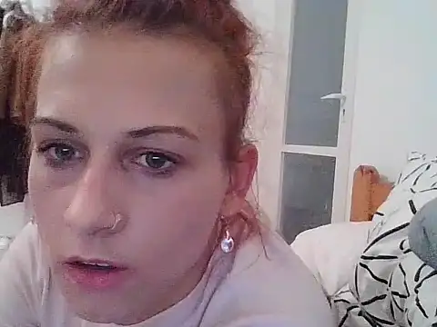 Snapshot of HotLenaX chatting on 23, 10, 2025 HotLenaX online show from 23, 10, 2025