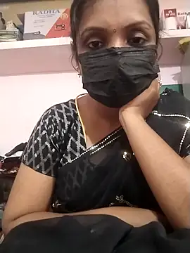 Snapshot of Tamil_Swathi chatting on 3, 11, 2025 Tamil Swathi online show from 3, 11, 2025