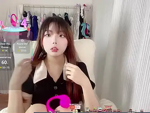 Snapshot of Aloves-21 chatting on 3, 11, 2025 Aloves-21 online show from 3, 11, 2025