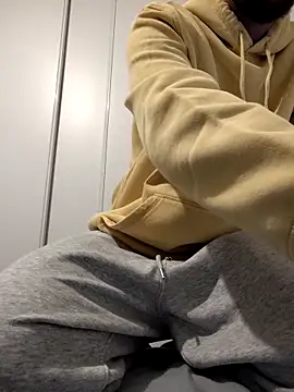 Snapshot of AD_Vu chatting on 9, 11, 2025 AD Vu online show from 9, 11, 2025