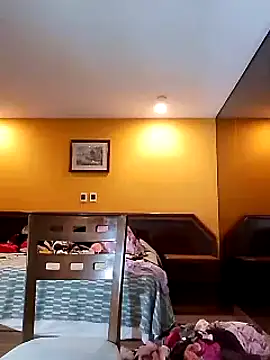 Snapshot of transreyna chatting on 11, 2, 2025 transreyna online show from 11, 2, 2025