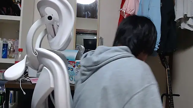 Snapshot of nuu1_221 chatting on 6, 11, 2025 nuu1 221 online show from 6, 11, 2025