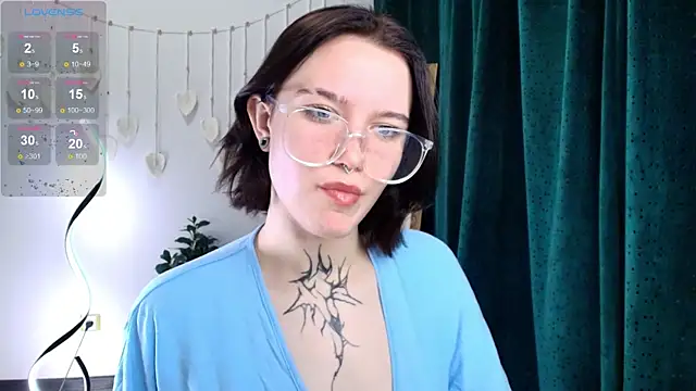 Snapshot of Elastikisss chatting on 13, 11, 2025 Elastikisss online show from 13, 11, 2025