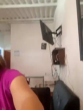 lindsay-rosee online show from 14, 4, 2026