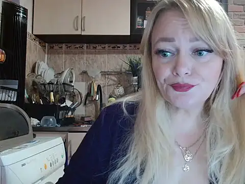 Sweet-blonde online show from 6, 10, 2025