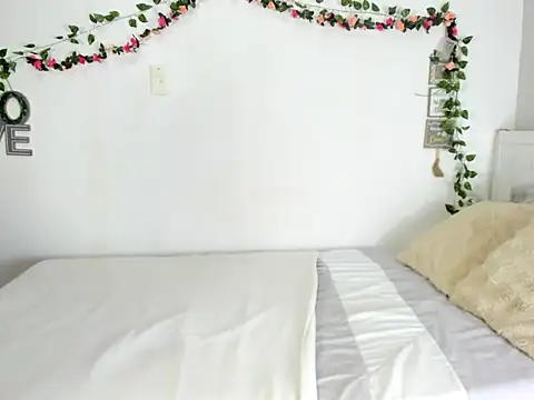 Snapshot of michell_anyeli chatting on 25, 9, 2025 michell anyeli online show from 25, 9, 2025