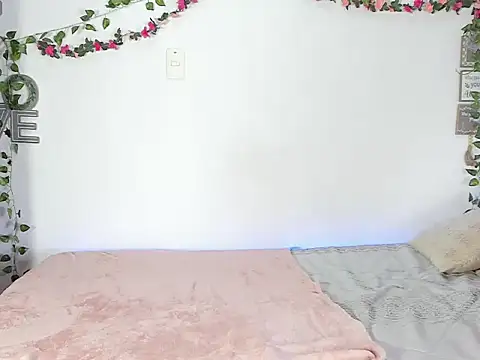 Snapshot of michell_anyeli chatting on 27, 11, 2025 michell anyeli online show from 27, 11, 2025