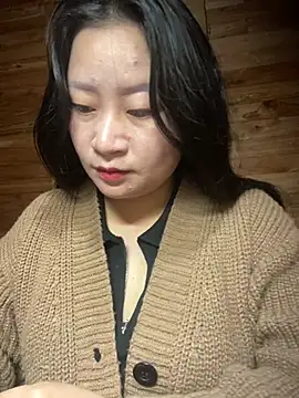 violet-00 online show from 6, 3, 2026