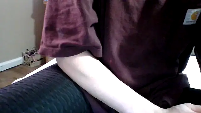 Snapshot of brunettebabexo3 chatting on 19, 11, 2025 brunettebabexo3 online show from 19, 11, 2025