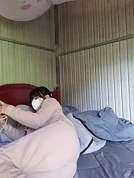 Snapshot of Helen-Tran chatting on 1, 11, 2025 Helen-Tran online show from 1, 11, 2025