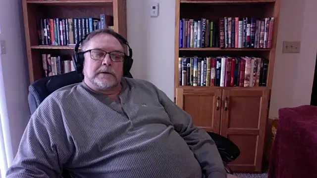 Snapshot of Vinyl22@xh chatting on 2, 3, 2026 Vinyl22xh online show from 2, 3, 2026