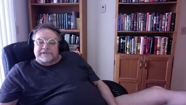 Vinyl22xh online show from 4, 4, 2026