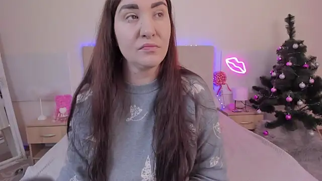 TrishaDarks online show from 20, 12, 2025