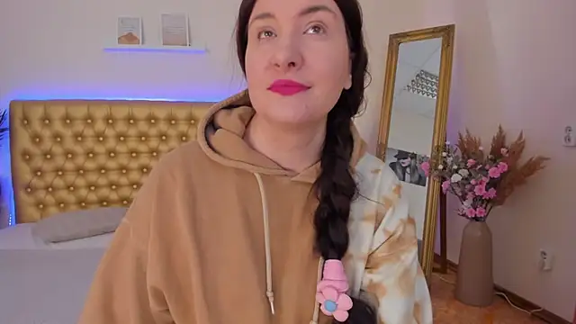 TrishaDarks online show from 14, 3, 2026