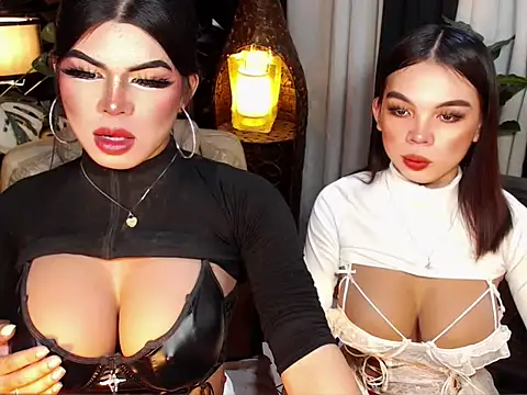 Snapshot of JANAALWAYSHORNY chatting on 7, 11, 2025 JANAALWAYSHORNY online show from 7, 11, 2025