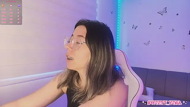 sweettvera online show from 10, 4, 2026