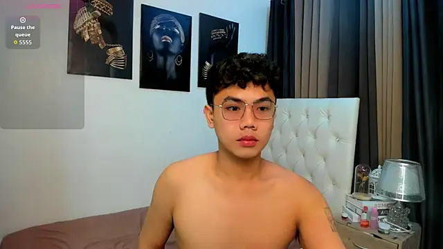 Snapshot of JuliuswildCock chatting on 9, 10, 2025 JuliuswildCock online show from 9, 10, 2025