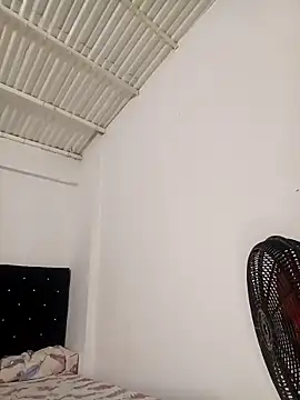 Sashalana online show from 7, 11, 2025