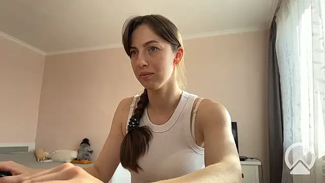 Prettyyy Angel online show from 25, 11, 2025