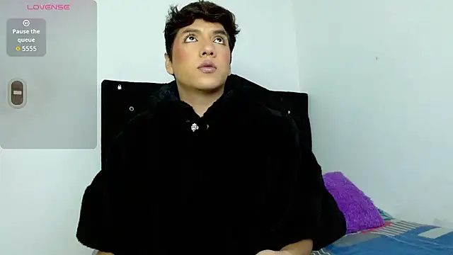 Ellis-Brown online show from 4, 12, 2025