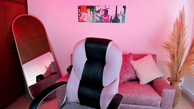 Antonela vargas online show from 21, 11, 2025