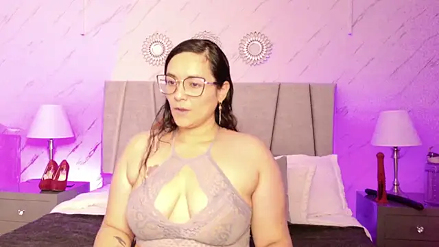Snapshot of Michell_Monet chatting on 21, 7, 2026 Michell Monet online show from 21, 7, 2026