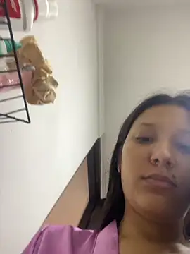 IsabellaJoness  online show from 28, 10, 2025