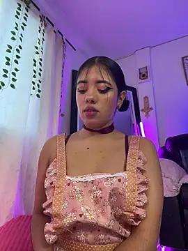 Isis Valen online show from 4, 3, 2026