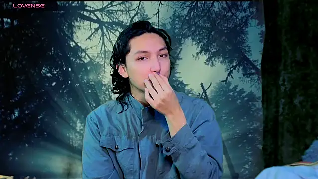 Snapshot of -BlueOpal- chatting on 9, 10, 2025 -BlueOpal- online show from 9, 10, 2025