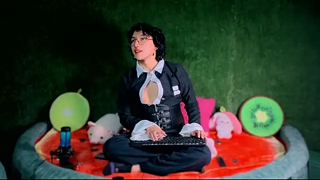 Snapshot of -BlueOpal- chatting on 22, 10, 2025 -BlueOpal- online show from 22, 10, 2025