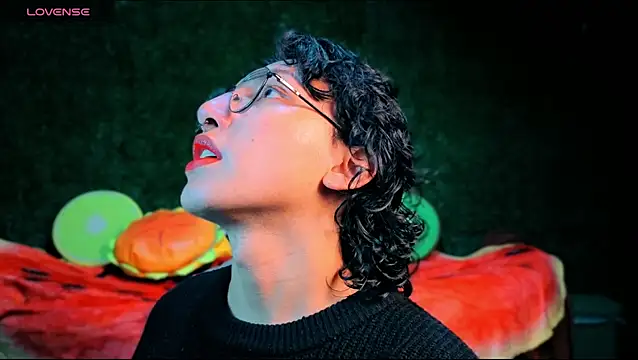 Snapshot of -BlueOpal- chatting on 30, 10, 2025 -BlueOpal- online show from 30, 10, 2025