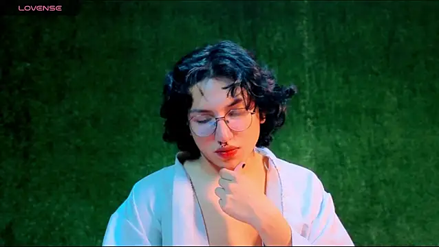 Snapshot of -BlueOpal- chatting on 12, 11, 2025 -BlueOpal- online show from 12, 11, 2025