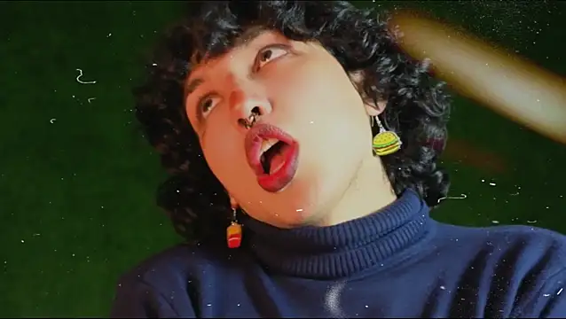 Snapshot of -BlueOpal- chatting on 22, 11, 2025 -BlueOpal- online show from 22, 11, 2025