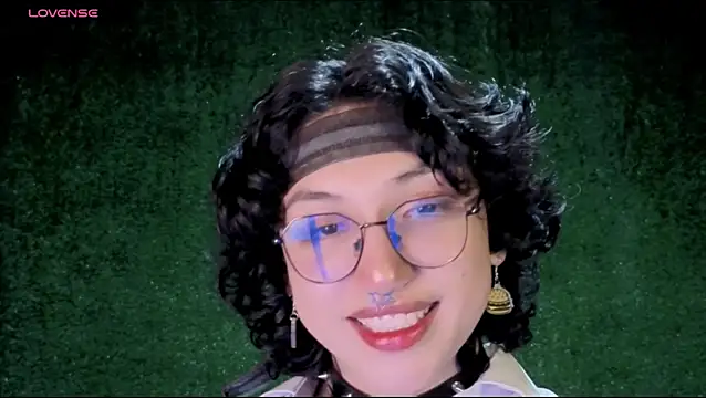 Snapshot of -BlueOpal- chatting on 30, 11, 2025 -BlueOpal- online show from 30, 11, 2025