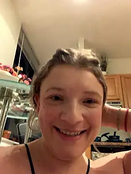 Snapshot of Seturselfonfire chatting on 4, 10, 2025 Seturselfonfire online show from 4, 10, 2025