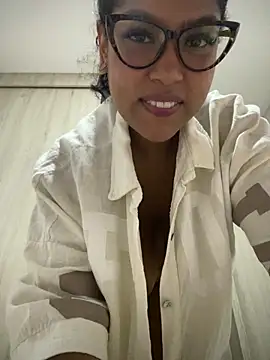 Snapshot of miiabrown18 chatting on 10, 10, 2025 miiabrown18 online show from 10, 10, 2025