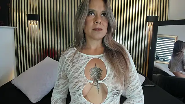 Lilith Bonnet online show from 14, 11, 2025