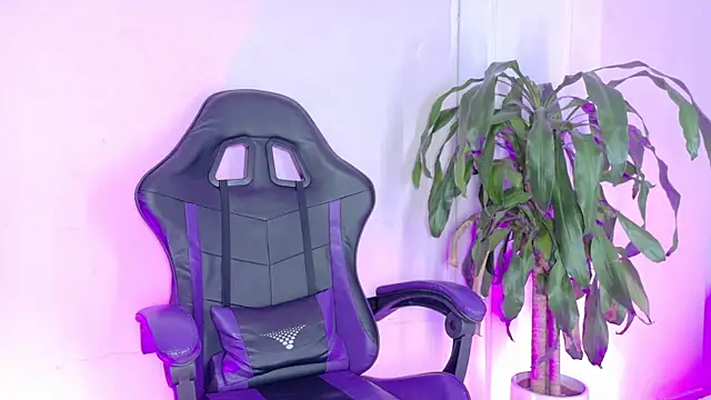 Kataaleya  12 online show from 23, 9, 2025